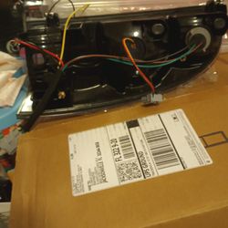 Toyota Tacoma Left Light 2005-2015