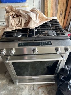 Kitchen Aid Gas oven range