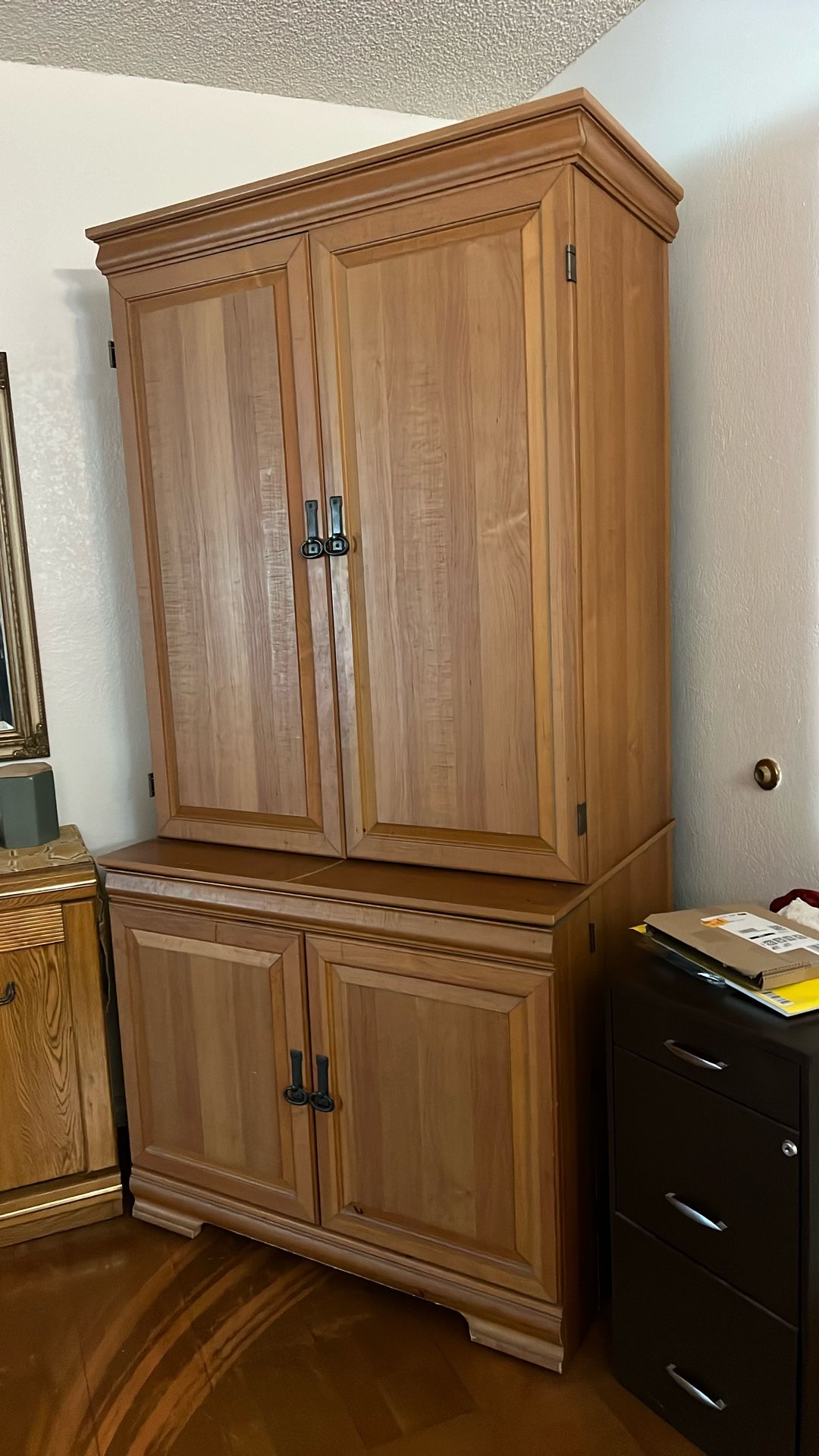 Computer Cabinet