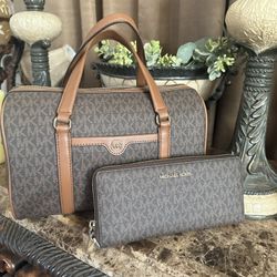 Michael Kors Purse & Wallet 
