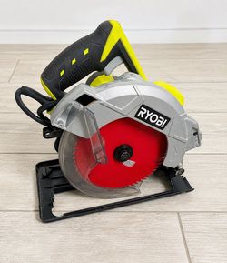 Ryobi 7-1/4” Corded Circular Saw – Excellent Condition – Power Tool for DIY & Woodworking