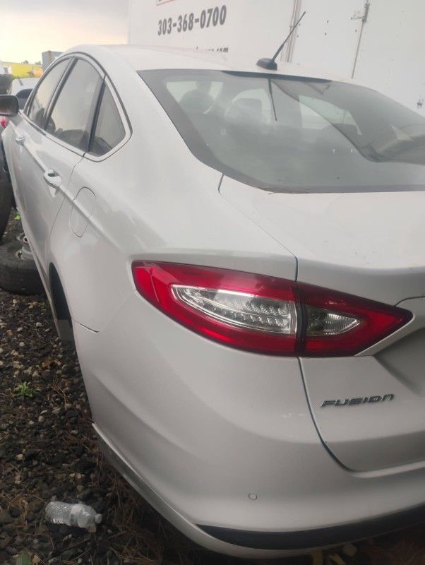 2016 Ford fusion for parts no engine or transmission