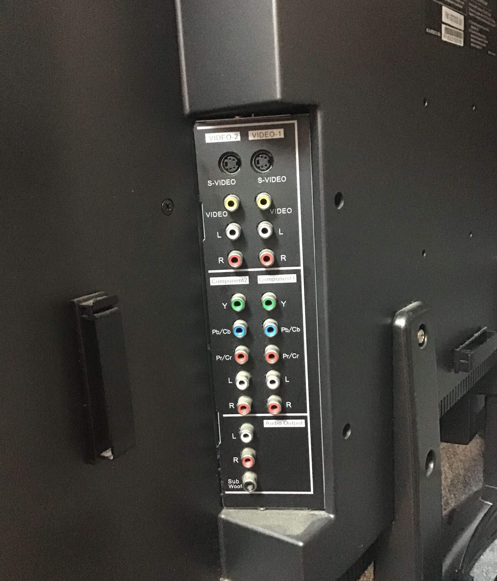 37 inch Olevia tv we can put it on layaway for you! for Sale in Everett