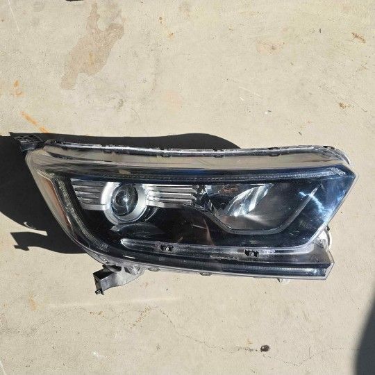 2017 to 2022 Honda CRV Right Headlight
