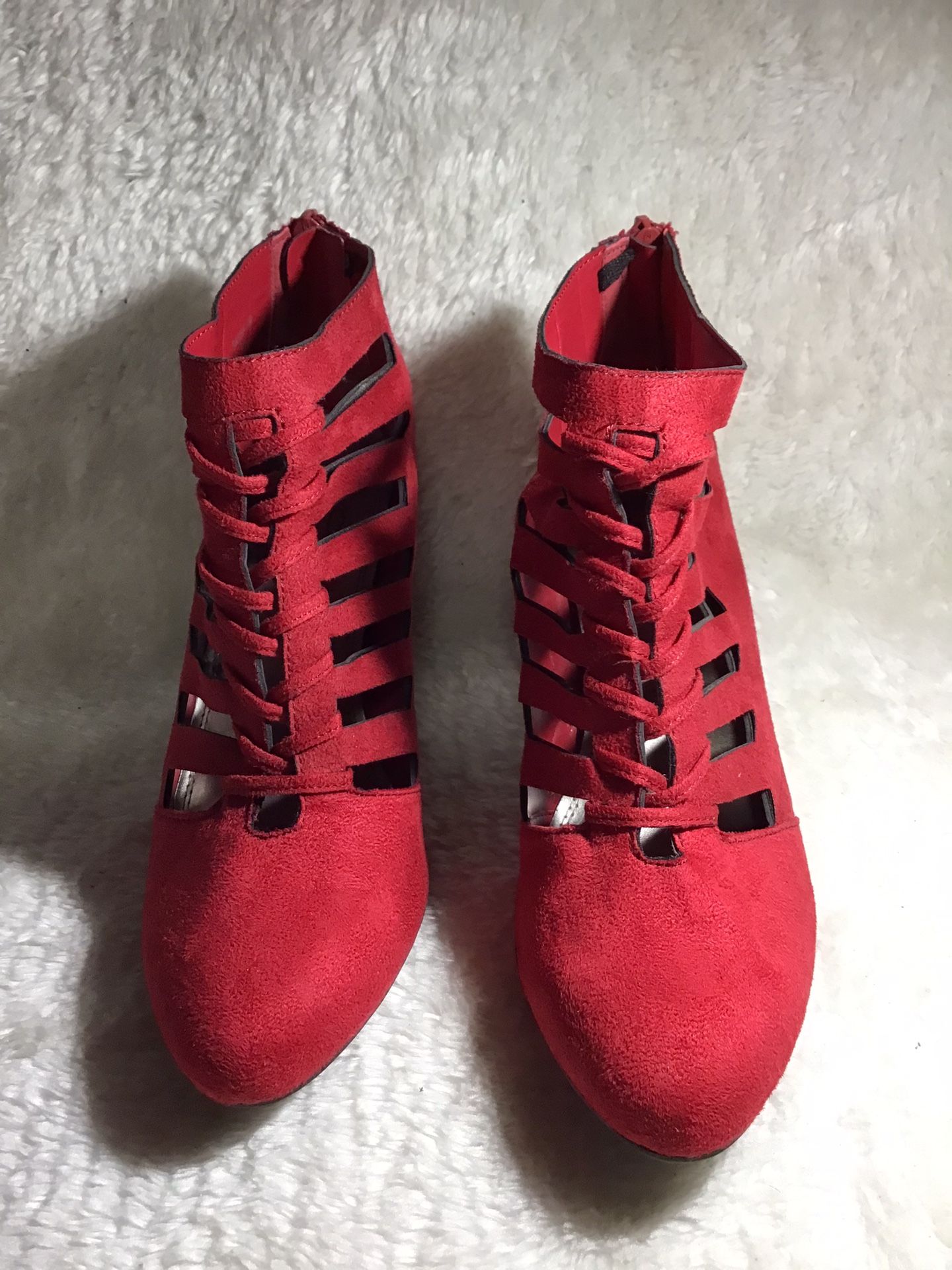 Impo Women’s Red Zip Up Ankle Suede Heels Boots Size 8m