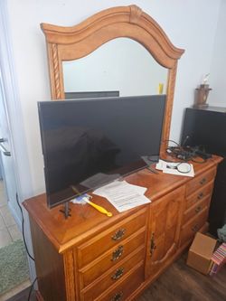 Dresser with mirror  and 1 night stand