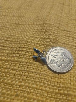 Beautiful enameled bird brooch with a rhinestone