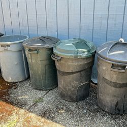 5 Outdoor Trash cans 