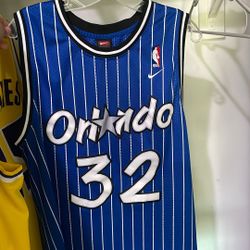 Shaquille O’Neal Magics Jersey