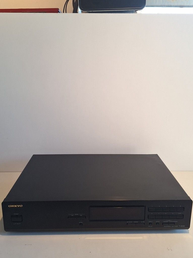 Onkyo T-4040 FM/AM Tuner Tested And Working