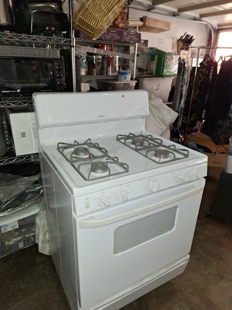 Hot Point stove 
