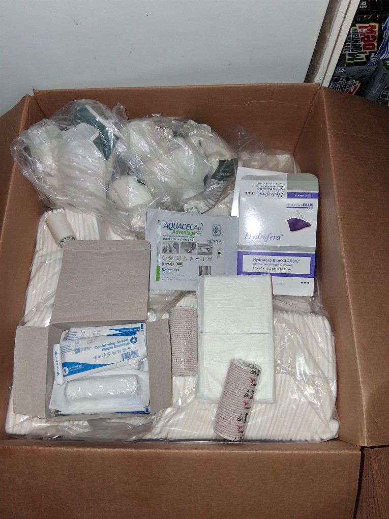 Wound Care Supplies Lot - 8x10 Abd pads, Aquacel, Hydrofera, Gauze