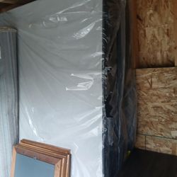 New Queen Black Box Spring 