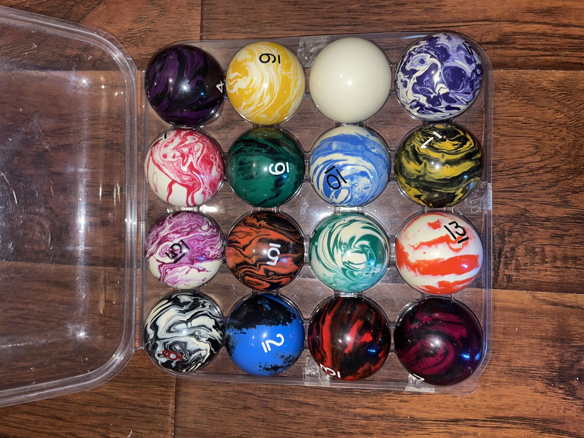 Pool table balls