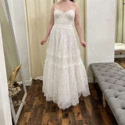Beautiful Lace Wedding Dress