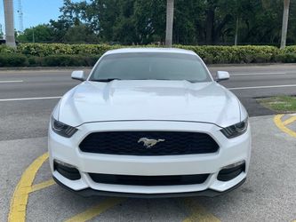 2016 Ford Mustang !!!!