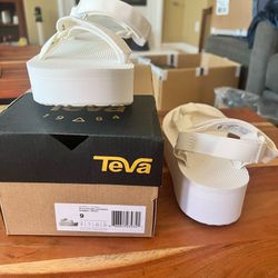 Teva Women’s Sandals Size 9 