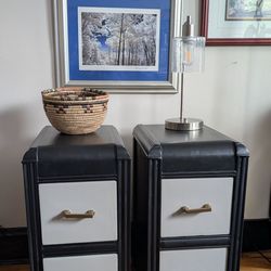 Mid Century Modern Nightstands Pair (Refinished)