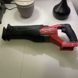 New M18 FUEL SAWZALL RECIPROCATING SAW (Tool only Solo Herramienta)