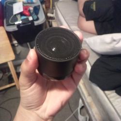Bluetooth And Aux Speaker