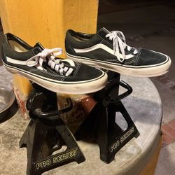 Black Old School Vans 
