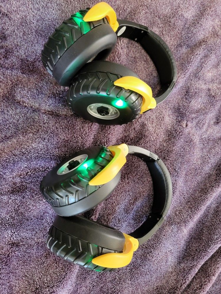 Monster Jam Light Up Tire Earmuffs (2 count)