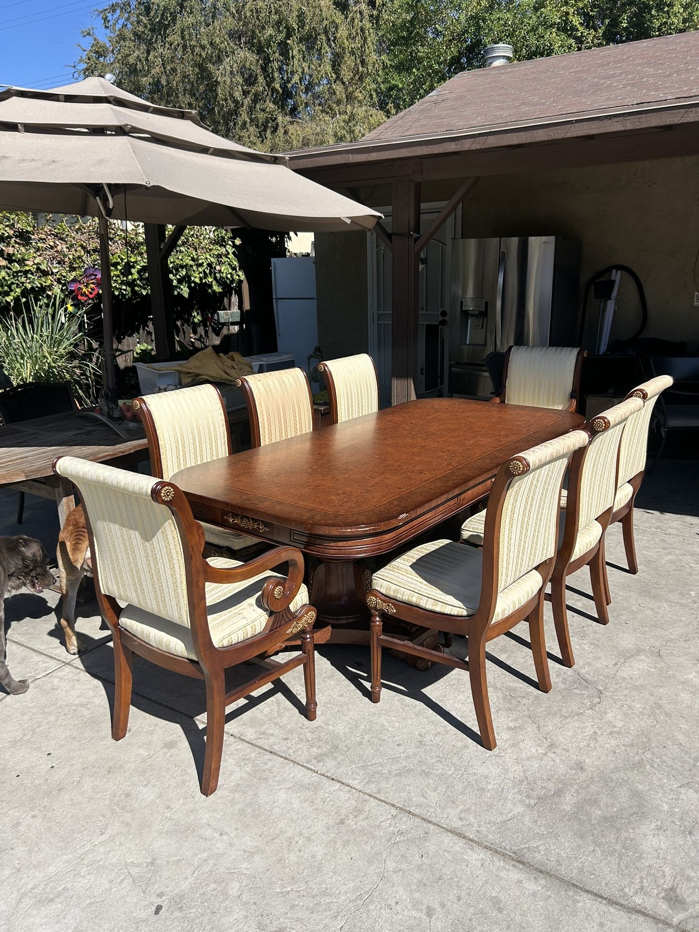 Dinning Table