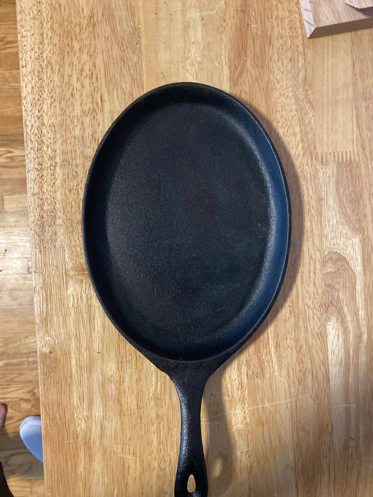 Cast iron skillet