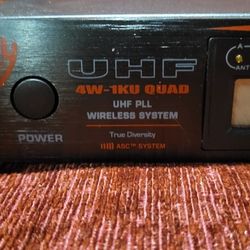 RECEIVER ONLY........Nady 4 W-1KU 1000 Channel Quad Receiver