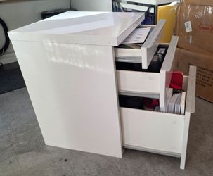 File Cabinet - 3 drawer