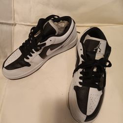 Nike Air Jordan Homage Black N White Shoes Sz 6