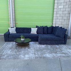 *Free Delivery* Macys Large Sectional Couch Sofa 