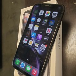 Unlocked IPhone XR 128gb
