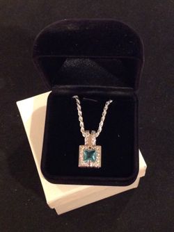 Vintage Sterling Silver-Princess Cut Blue Aquamarine w/White Sapphires Pendant w/Beautiful Rope Chain