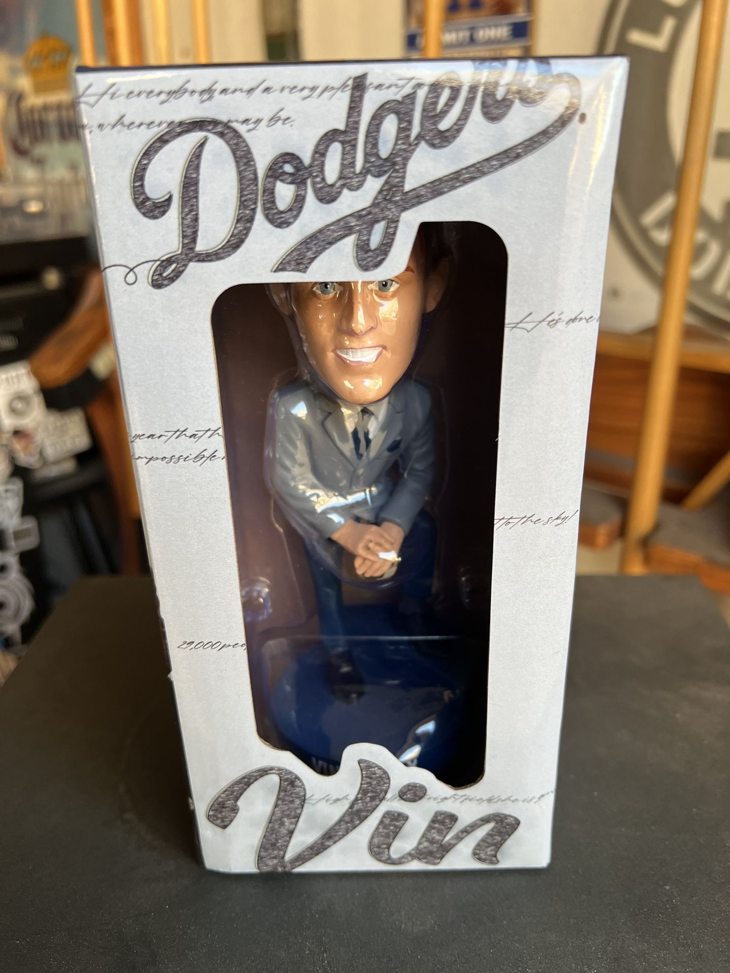 Dodgers Vin Scully 2025 SGA Bobblehead *No Trades*