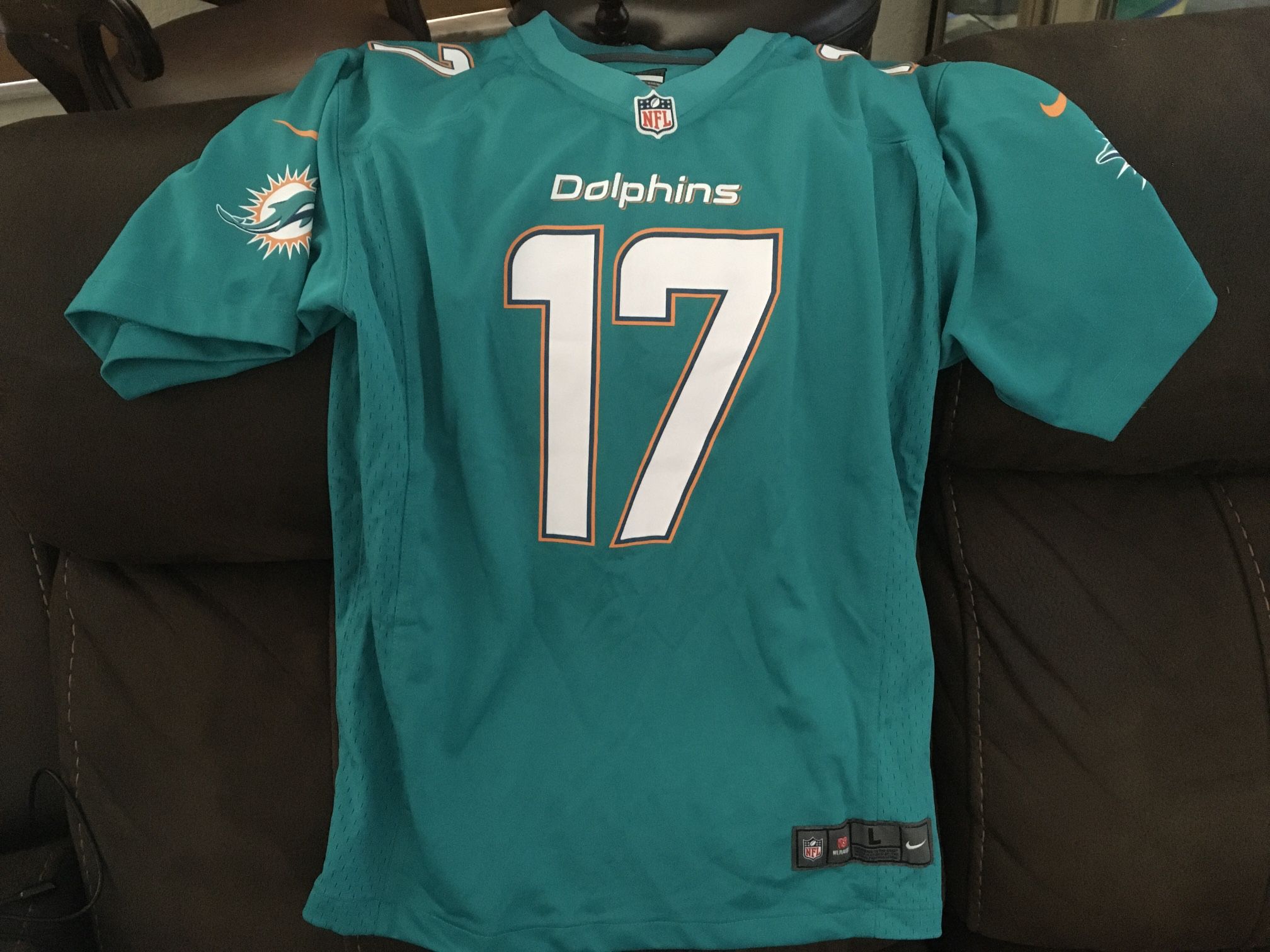 NFL Miami dolphins jersey for Sale in Pompano Beach, FL - OfferUp