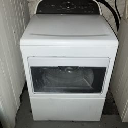 Cabrio Electric Dryer 