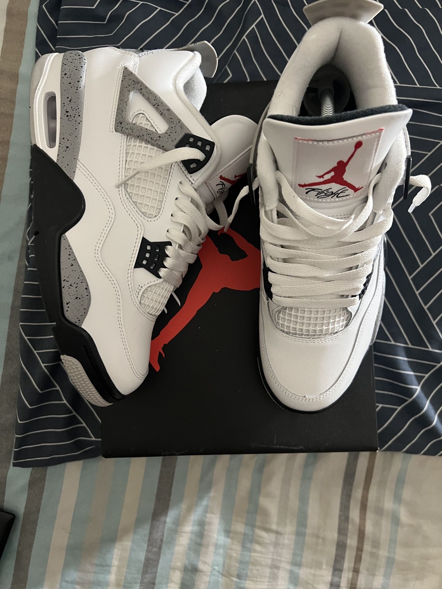 Jordan 4 Retro (White Cement)