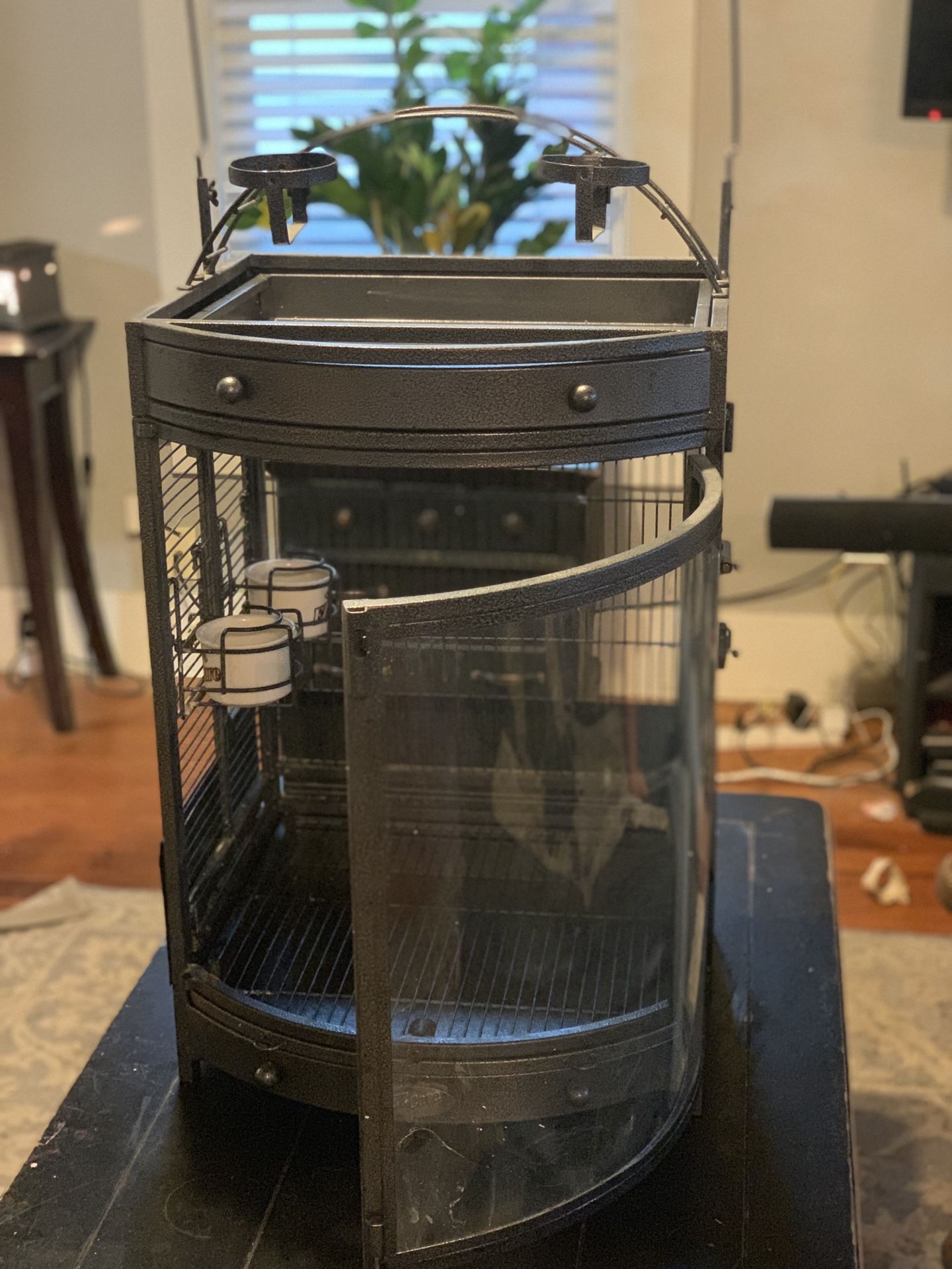 EZ Care Bird cage in great condition for Sale in WA OfferUp