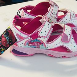 New Trolls Girls Light Up Sandals $12 Firm