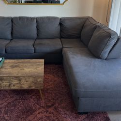 Sectional Couch With Chaise