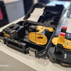 Dewalt drill and batteries for parts
