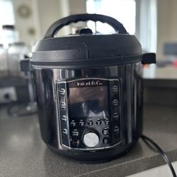 Instant Pot Pro , 6 Quartz, 10-in-1 Pressure Cooker