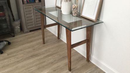 Table with Tempered Glass Top
