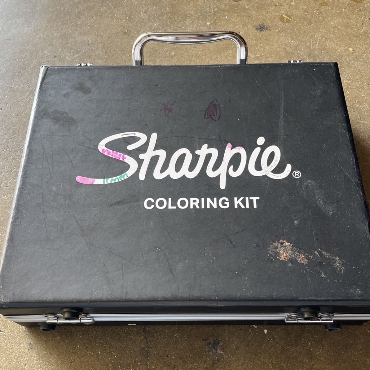 Sharpie Coloring Kit