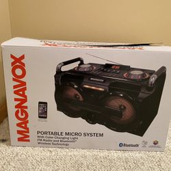 Magnavox Portable Micro System with Color Light