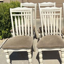 Set Of 4 Solid Wood Vintage Dining Chairs 