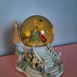 Disney World Musical Globe