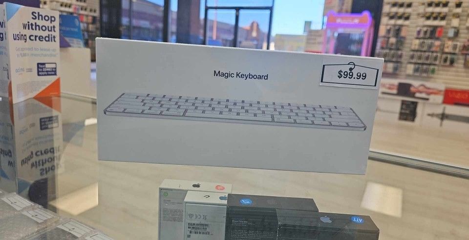 APPLE MAGIC KEYBOARD