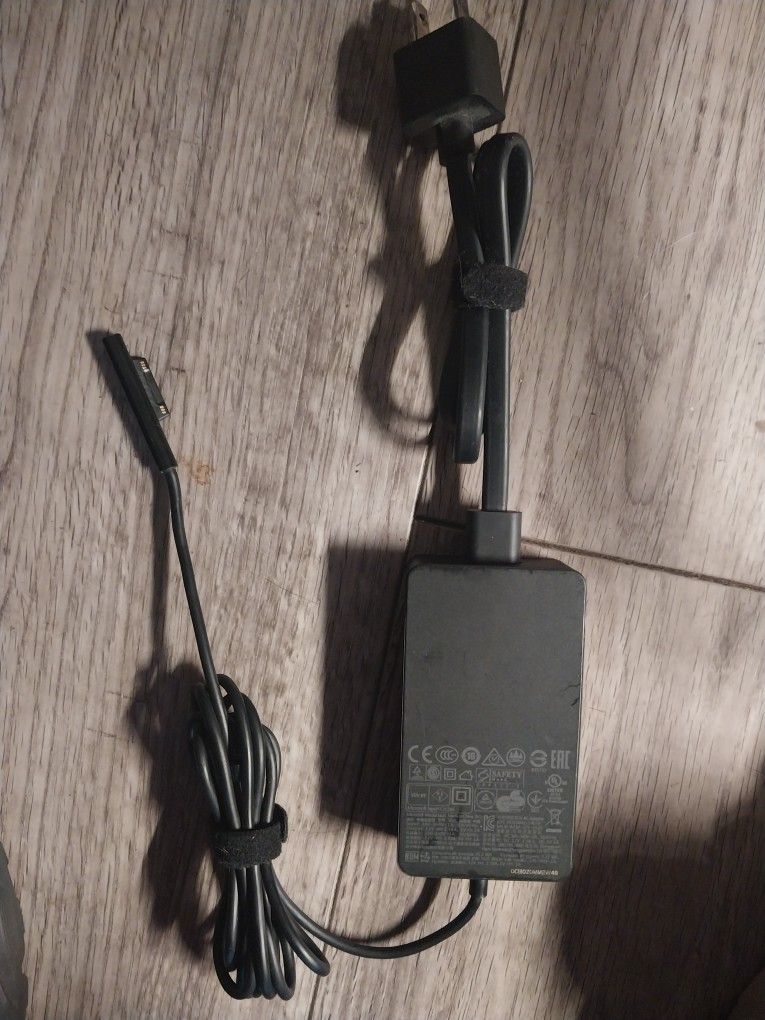 Microsoft Surface Pro OEM Charging Cable Power Supply AC Wall Adapter 36W